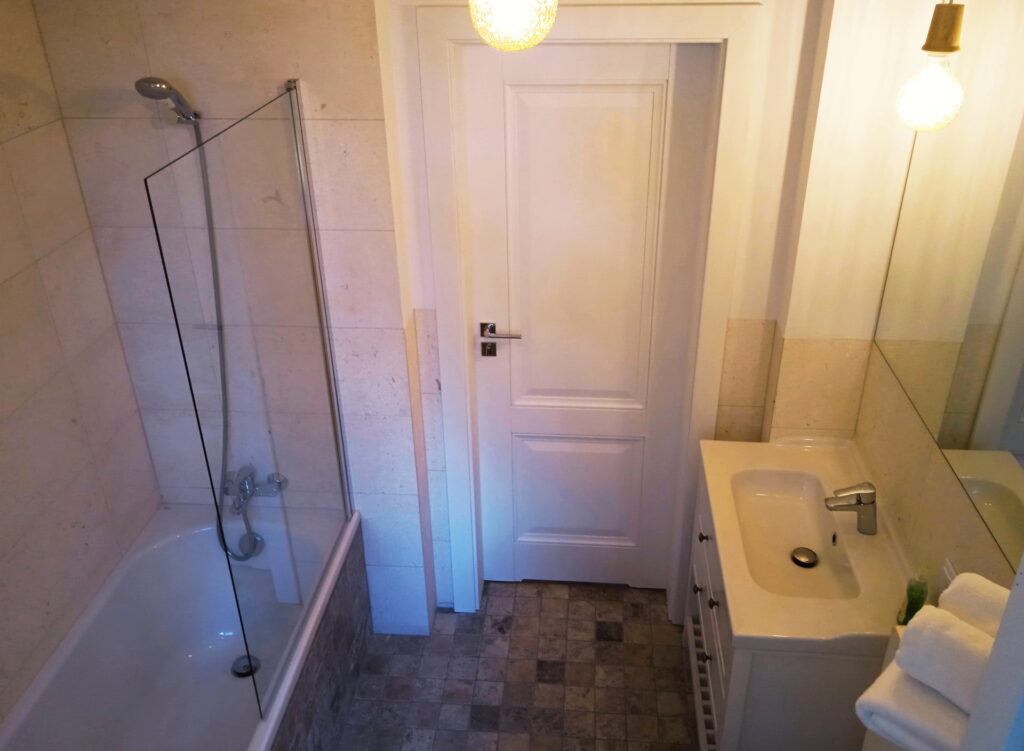 Dworek Akacja łazienka